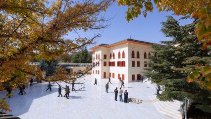 Somuncu Baba K&uuml;lliyesi&rsquo;nde sonbahar renkleri