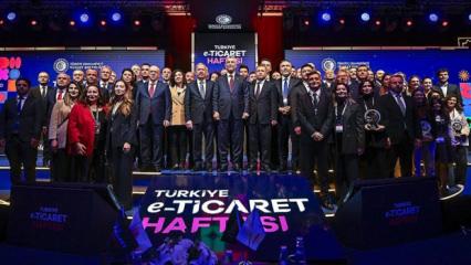 T&uuml;rkiye E-Ticaret Haftası'nda yeni gelir modelleri konuşuldu