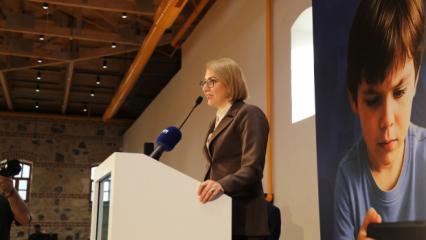 Yetim Vakfı'ndan ailelere ‘Dijital Yetim’ uyarısı