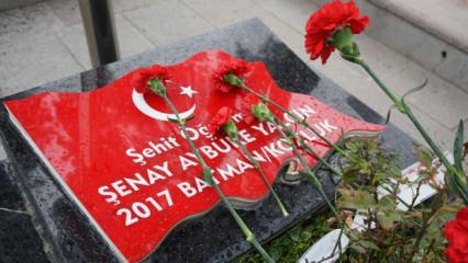 Şehit Ayb&uuml;ke &Ouml;ğretmen mezarı başında anıldı