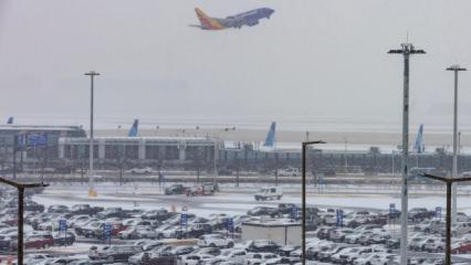 ABD kar ve fırtınaya teslim: 2 bin 500 uçuş iptal edildi