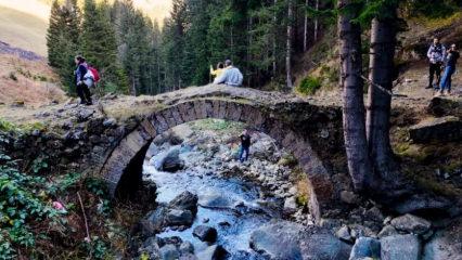 Anlamlı güne özel yürüyüş: Şehit öğretmen ‘Kayıp Santa Yolu’nda anıldı