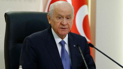 Bahçeli'den '24 Kasım Öğretmenler Günü' mesajı