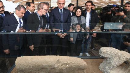 Bakan Ersoy tanıttı: Taş Tepeler’de şaşırtan keşifler! 
