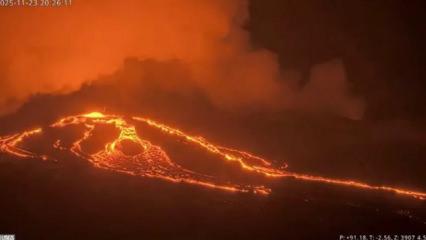 Hawaii'deki yanardağ patladı: B&ouml;lgeden korkun&ccedil; g&ouml;r&uuml;nt&uuml;ler kameralara yansıdı!