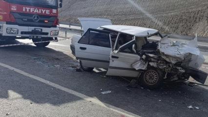 Kamyona arkadan çarpan araç hurdaya döndü: 1 ölü 1 yaralı