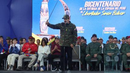 Kılıçlar çekildi! Maduro'dan ABD'ye savaş ilanı gibi sözler: 'Gerekirse canımızı veririz'