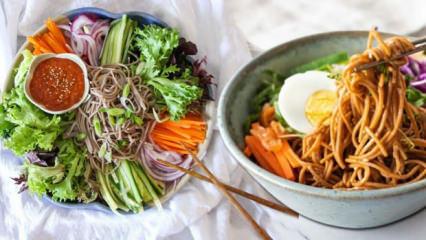 Kore mutfağının ferahlatıcı lezzeti: Makguksu tarifi