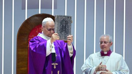 Papa 14’üncü Leo, Volkswagen Arena'da ayin yönetti