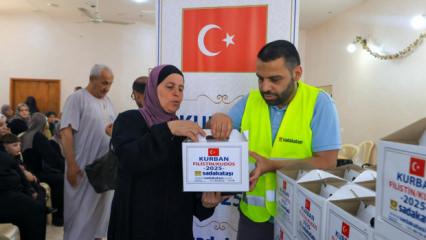 Sadakataşı 35 &uuml;lkeye 23 bin hisse kurban ulaştırdı