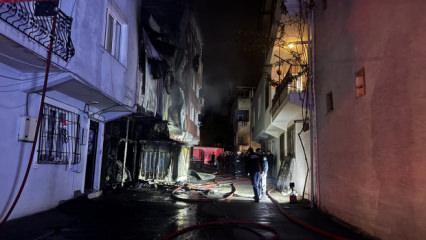 Bursa'da çıkan yangında şehit babasının evi alevlere teslim oldu