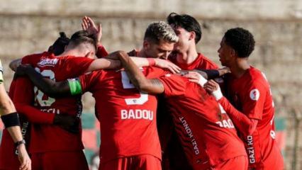 Süper Lig ekibi, kupada 2 golle gruplara kaldı