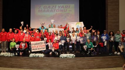 7'nci Gazi Yarı Maratonu ödülleri sahiplerini buldu