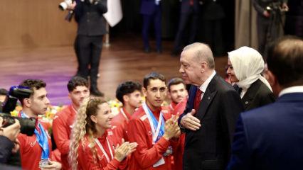 Bağcılar Belediyesi Engelliler Sarayı kursiyerleri T&uuml;rkiye Buluşması&rsquo;na katıldı 