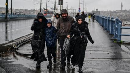 AKOM'dan İstanbullulara hafta sonu uyarısı: Sağanak ve fırtına geliyor