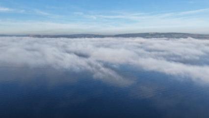 &Ccedil;anakkale Boğazı'nda kartpostallık sis manzarası