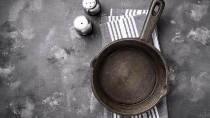 D&ouml;k&uuml;m tava nasıl temizlenir, paslanmadan nasıl korunur? İşte en etkili y&ouml;ntemler