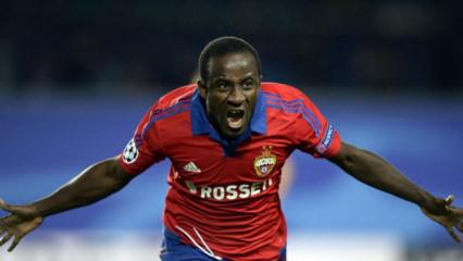 Efsane golcünün yaşı yalan çıktı! Meğer 43 yaşındaymış