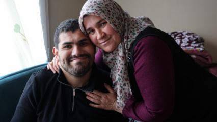 Bir parça tel ile başlayan kâbus: 30 yaşındaki oğlunu yıllarca sırtında taşıdı