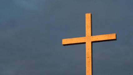 Hırvatistanlı rahibenin foyası ortaya &ccedil;ıktı! 'M&uuml;sl&uuml;man saldırdı' yalanı elinde patladı!