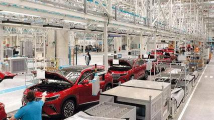 Akıllara durgunluk veren anlar! 3 dakikada birT10X banttan iniyor