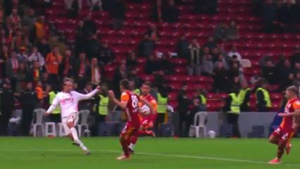 Son dakika penaltı pozisyonuna zehir zemberek tepki! ‘Bu gece bir skandal yaşandı’