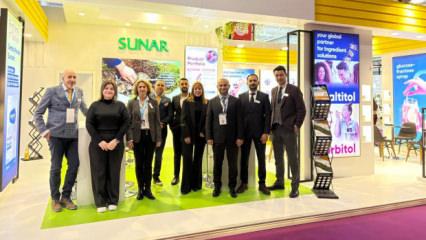 Sunar Mısır Paris’te sahneye çıktı