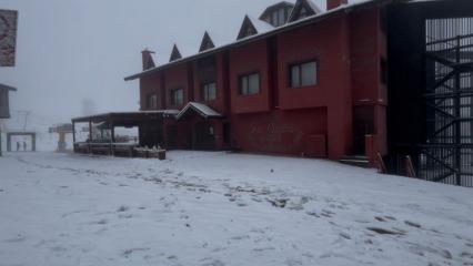 Uludağ beyaza büründü! Oteller harekete geçti