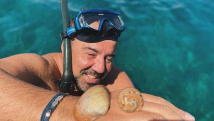 Ata Demirer, Ege'den İstanbul&rsquo;a d&ouml;ner d&ouml;nmez Boğaz&rsquo;da l&uuml;fer peşine d&uuml;şt&uuml;!