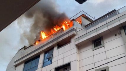  Ataşehir'de otel yangını! Çatı katı alevlere teslim oldu