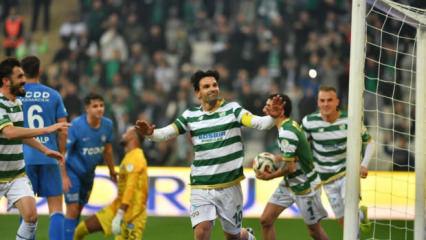 Efsane takım 30 bin taraftarının önünde coştu! Rakibine gol yağdırdı