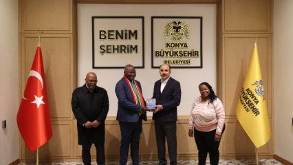 G&uuml;ney Afrika Yerel Y&ouml;netimler Birliği Başkanı Stofile, Başkan Altay&rsquo;ı ziyaret etti