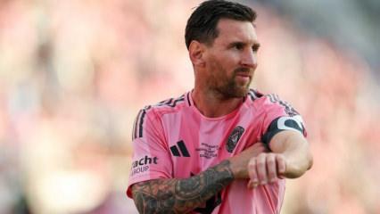 Hindistan'da Lionel Messi &ccedil;ılgınlığı: Tokalaşmak 500 bin lira
