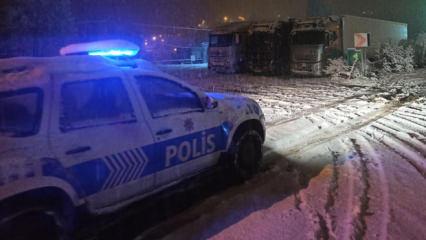 Ilgar Ge&ccedil;idi kar nedeniyle kapandı, ara&ccedil;lar yolda kaldı