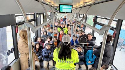 Konya Büyükşehir'den nezaket otobüsü: Öğrencilere trafik kültürü aşılanıyor!