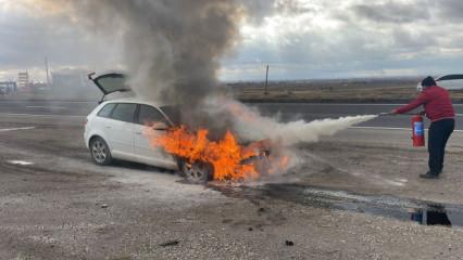 Otomobil hareket halinde yandı!