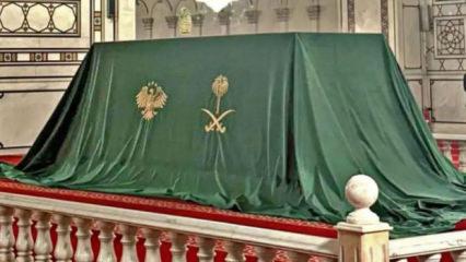 Suudi Arabistan Şam'a Kabe &ouml;rt&uuml;s&uuml; hediye etti