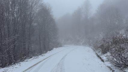 Tokat'ın y&uuml;ksek kesimleri beyaza b&uuml;r&uuml;nd&uuml;