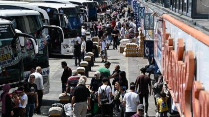 Yılbaşı tatilini 4 güne uzattılar! Türkiye'de 750 bin kişi yollara dökülecek