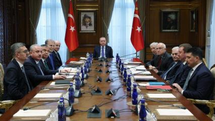 Kritik toplantı sonrası Türkiye'den açıklama: Asla yalnız bırakmayacağız