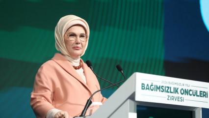 Emine Erdoğan'dan 'Bağımsızlık Yılı' mesajı