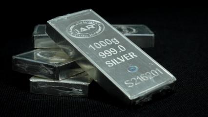 2025'in şampiyonu g&uuml;m&uuml;ş, rekor seviyelerine yakın seyrediyor!