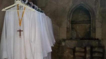 ABD&rsquo;de rahip skandalı: İşte kilisenin susturduğu o istismar dosyası!