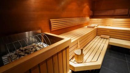 Japonya&rsquo;daki sauna yangınında feci &ouml;l&uuml;m! İ&ccedil;erde mahsur kaldılar