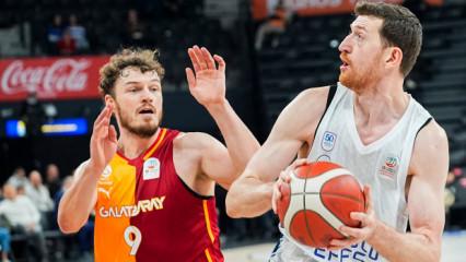 Anadolu Efes potada Galatasaray'ı mağlup etti