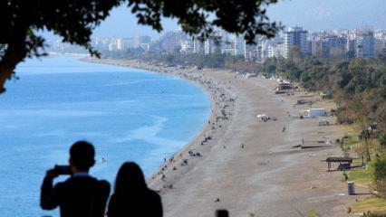 Antalya’da aralık ayında deniz keyfi!
