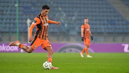 Arda Turan'ın Shakhtar'ı ilk 8'de tur atladı! İşte Konferans liginde tur atlayan takımlar