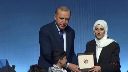 Cumhurbaşkanlığı K&uuml;lt&uuml;r ve Sanat fotoğraf &ouml;d&uuml;l&uuml; Gazzeli Ali Jadallah'a