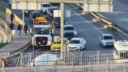 Dron destekli trafik denetiminde ara&ccedil;tan inip bir başka s&uuml;r&uuml;c&uuml;yle tartışan s&uuml;r&uuml;c&uuml;ye ceza