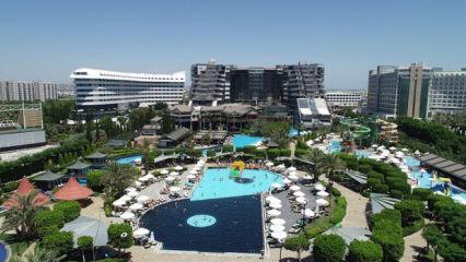 En &ccedil;ok 5 yıldızlı oteli olan &uuml;lke a&ccedil;ıklandı! T&uuml;rkiye'den bir il listeye yerini aldı